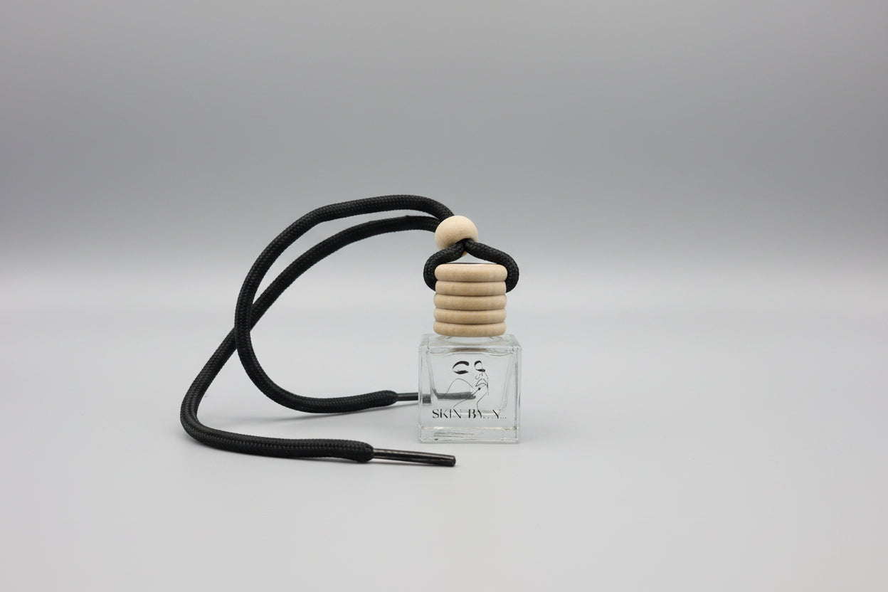 Skin By N – Car Diffuser Pine (Hanging Bottle)